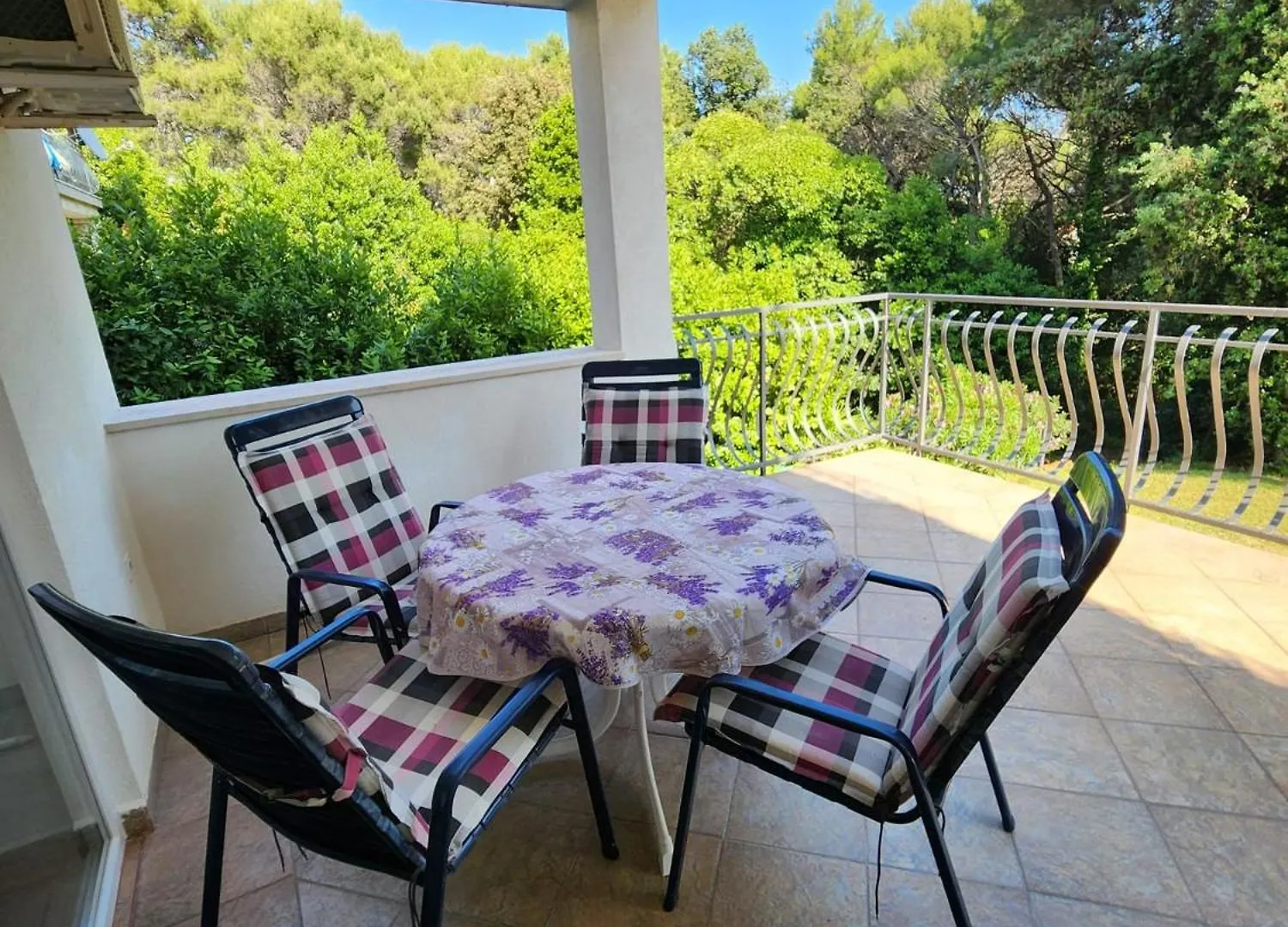 Apartmenthaus Fa Ровинь Апартаменты