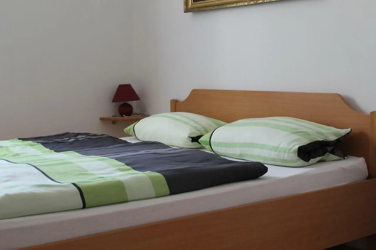 Апартаменты Apartmenthaus Fa Ровинь Хорватия