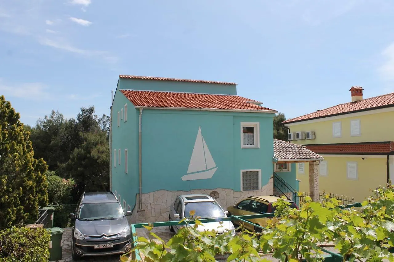 Apartmenthaus Fa Ровинь